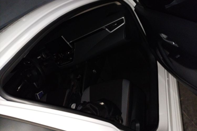 Toyota Corolla 2023 immagine di auto #23