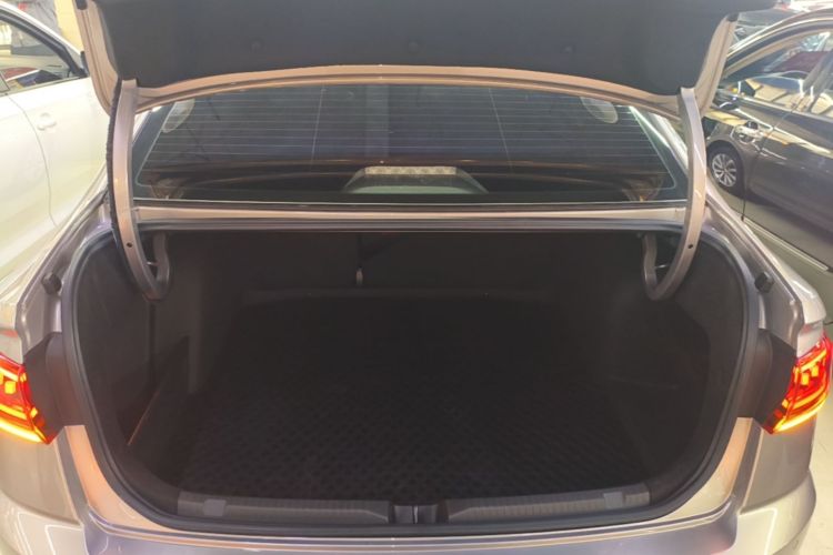 Volkswagen Bora 2024 car image #21