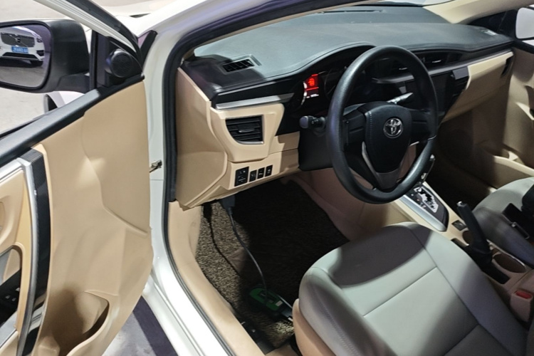 Toyota Corolla 2017 car image #16