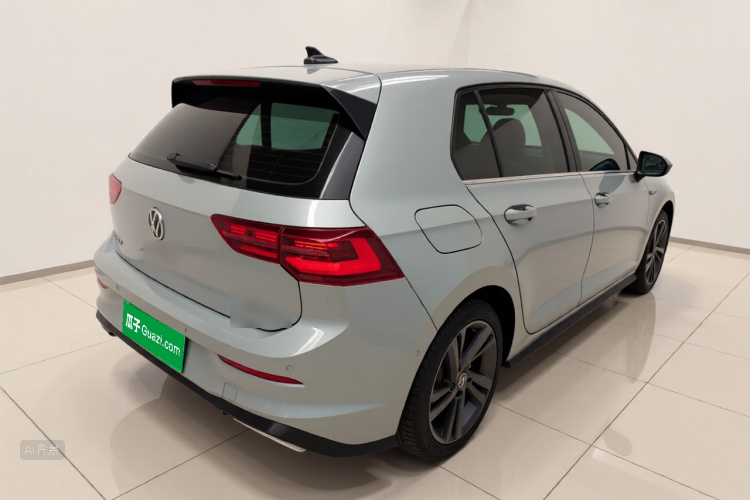 Volkswagen Golf 2021 car image #7