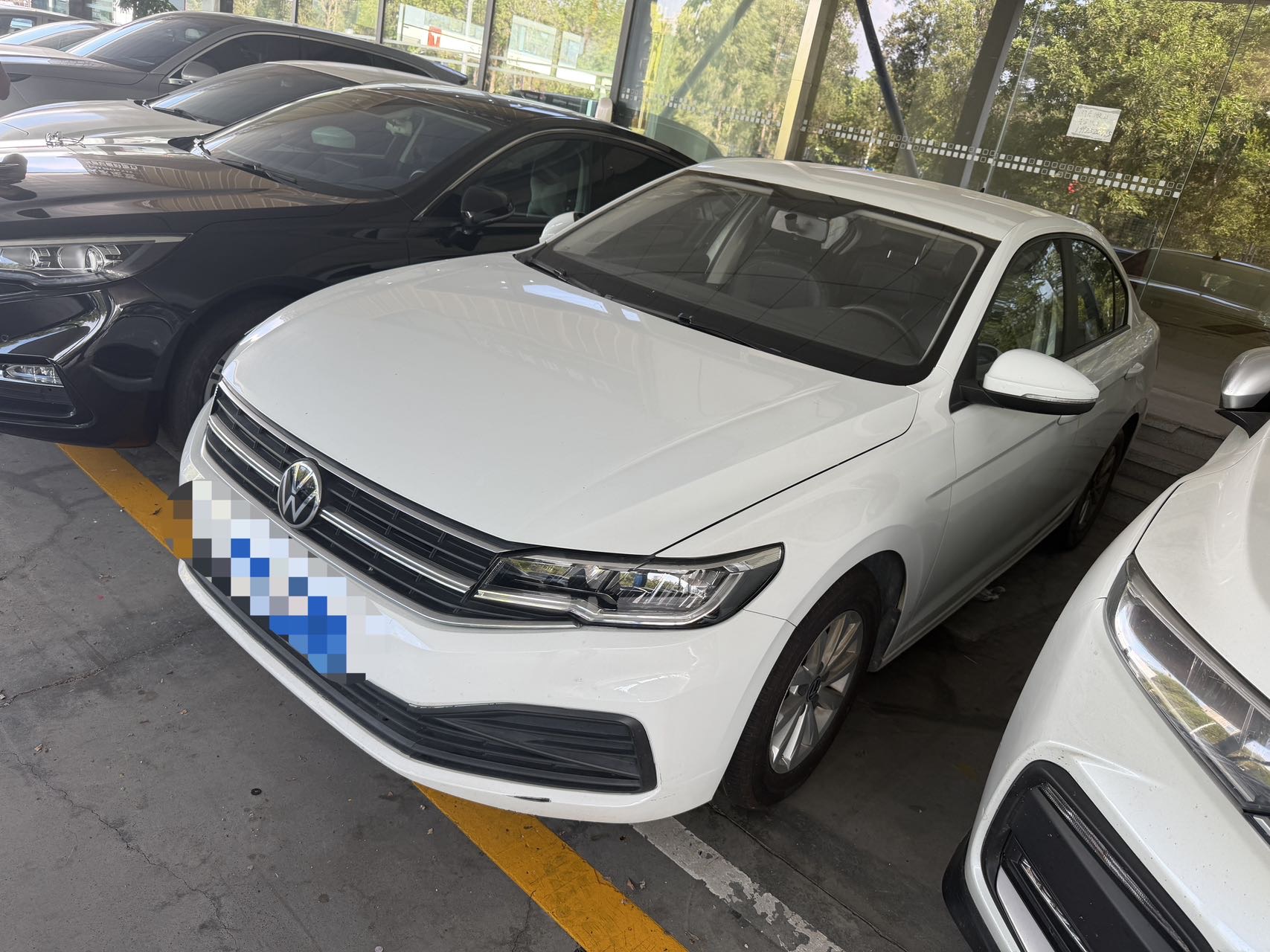 Volkswagen Bora 2021 immagine di auto 
