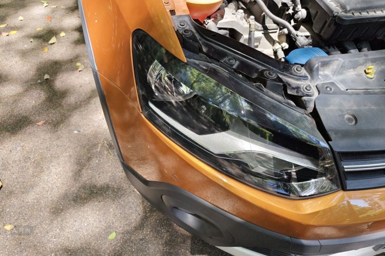 Volkswagen Polo 2016 car image #8