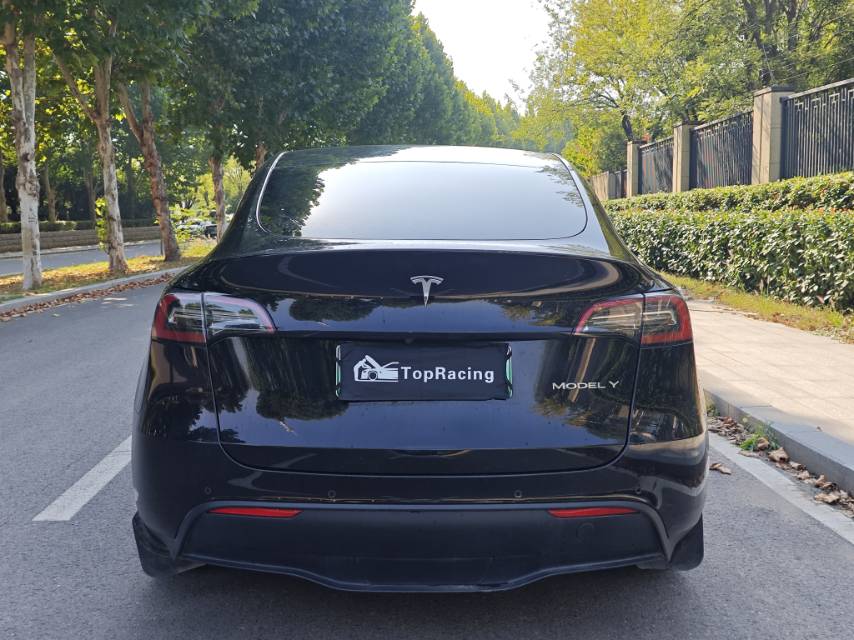 Tesla Model Y 2023 #8 Tesla Model Y 2023 car image #8
