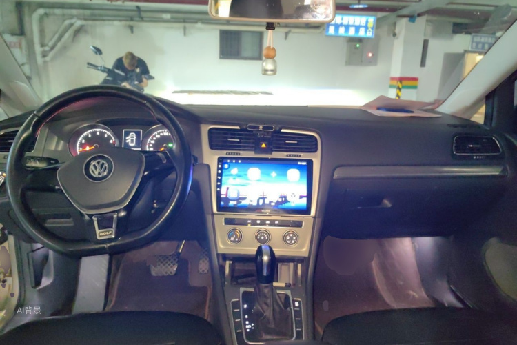 Volkswagen Golf 2015 car image #11