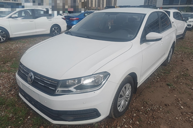 Volkswagen Santana 2019 car image #2