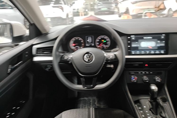 Volkswagen Lavida 2021 car image #11