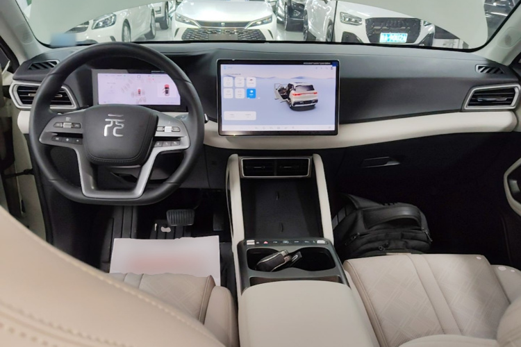 BYD YuanUP 2025 #10 BYD YuanUP 2025 car image #10