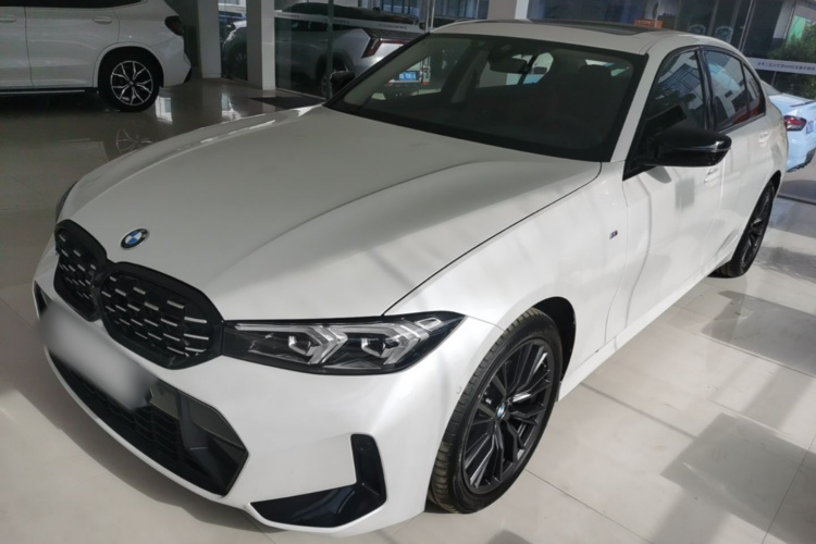 BMW 3 Series 2025 #2 BMW 3 Series 2025 car image #2
