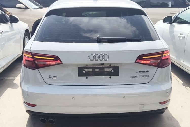 Audi A3 2018 car image #6