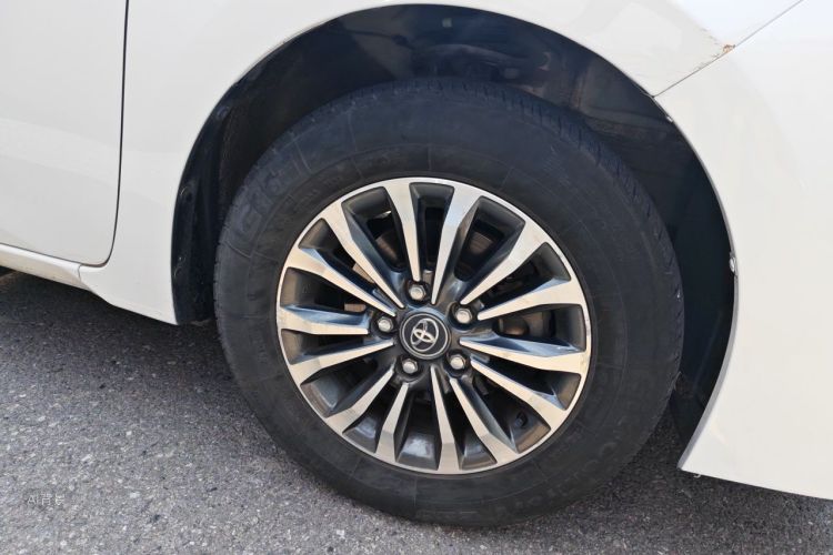 Toyota Corolla 2017 #9 Toyota Corolla 2017 car image #9