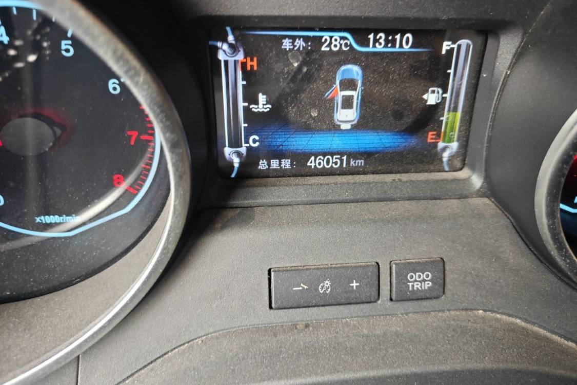 BYD Yuan 2016 #27 BYD Yuan 2016 car image #27