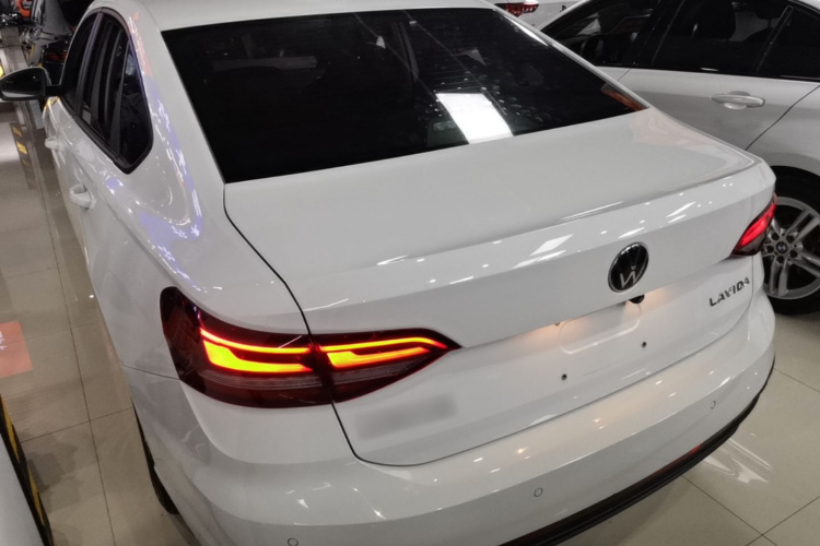 Volkswagen Lavida 2022 #5 Volkswagen Lavida 2022 car image #5