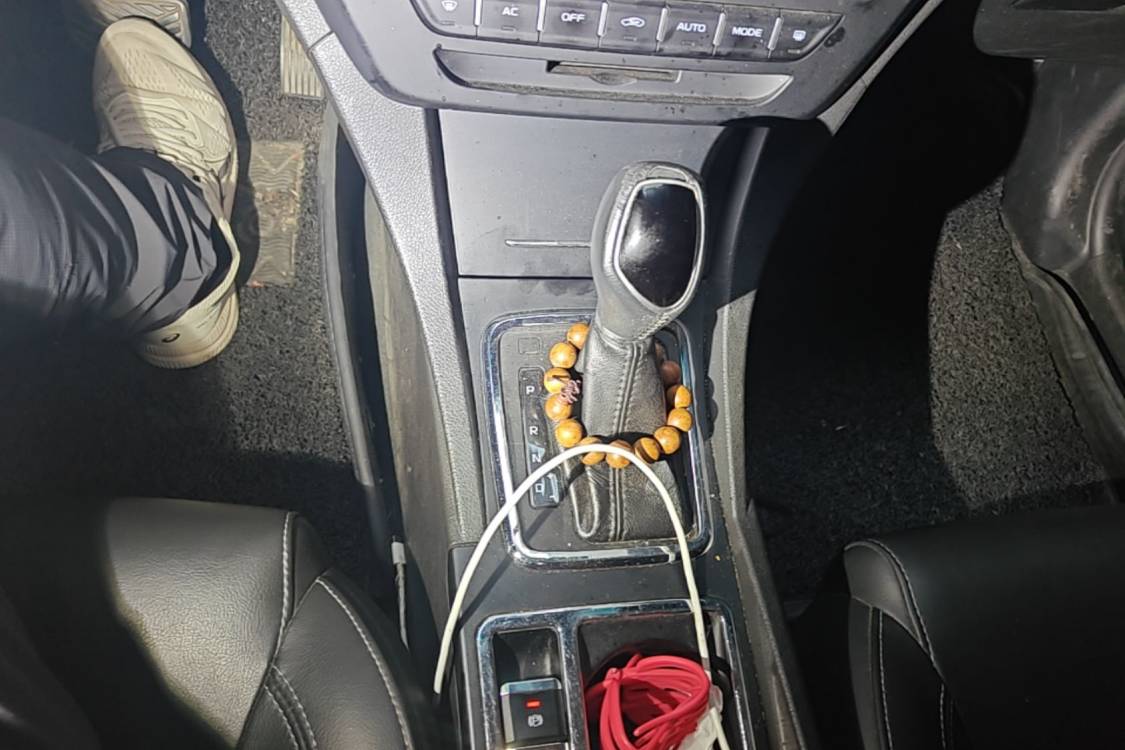 GEELY Emgrand 2017 car image #27