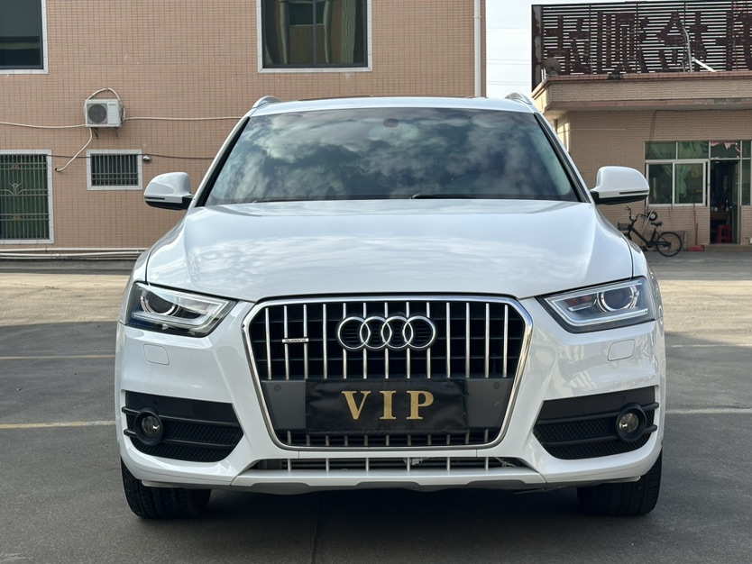 Audi Q3 2016 car image #2