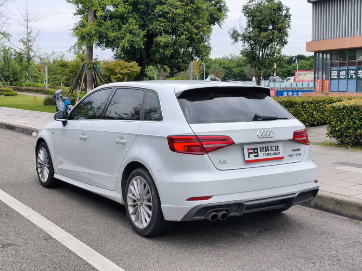 Audi A3 2018 car image #4