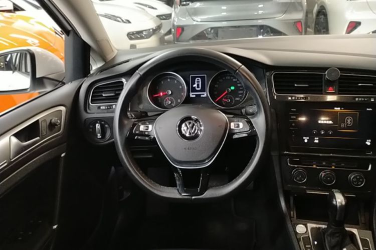 Volkswagen Golf 2020 #11 Volkswagen Golf 2020 car image #11