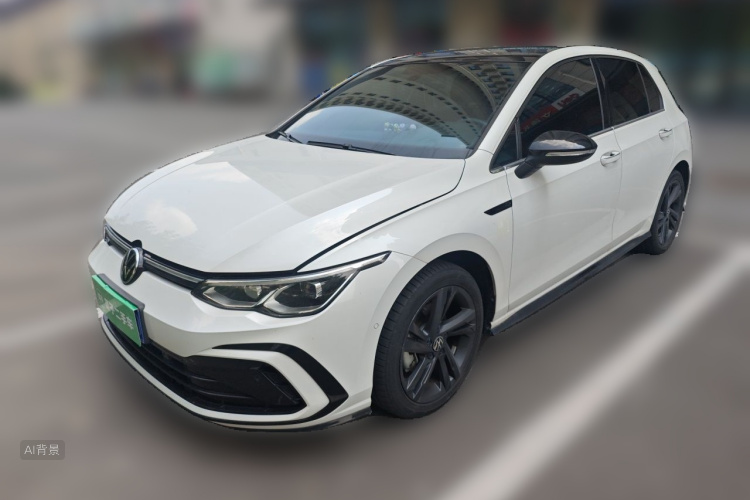 Volkswagen Golf 2023 car image #2