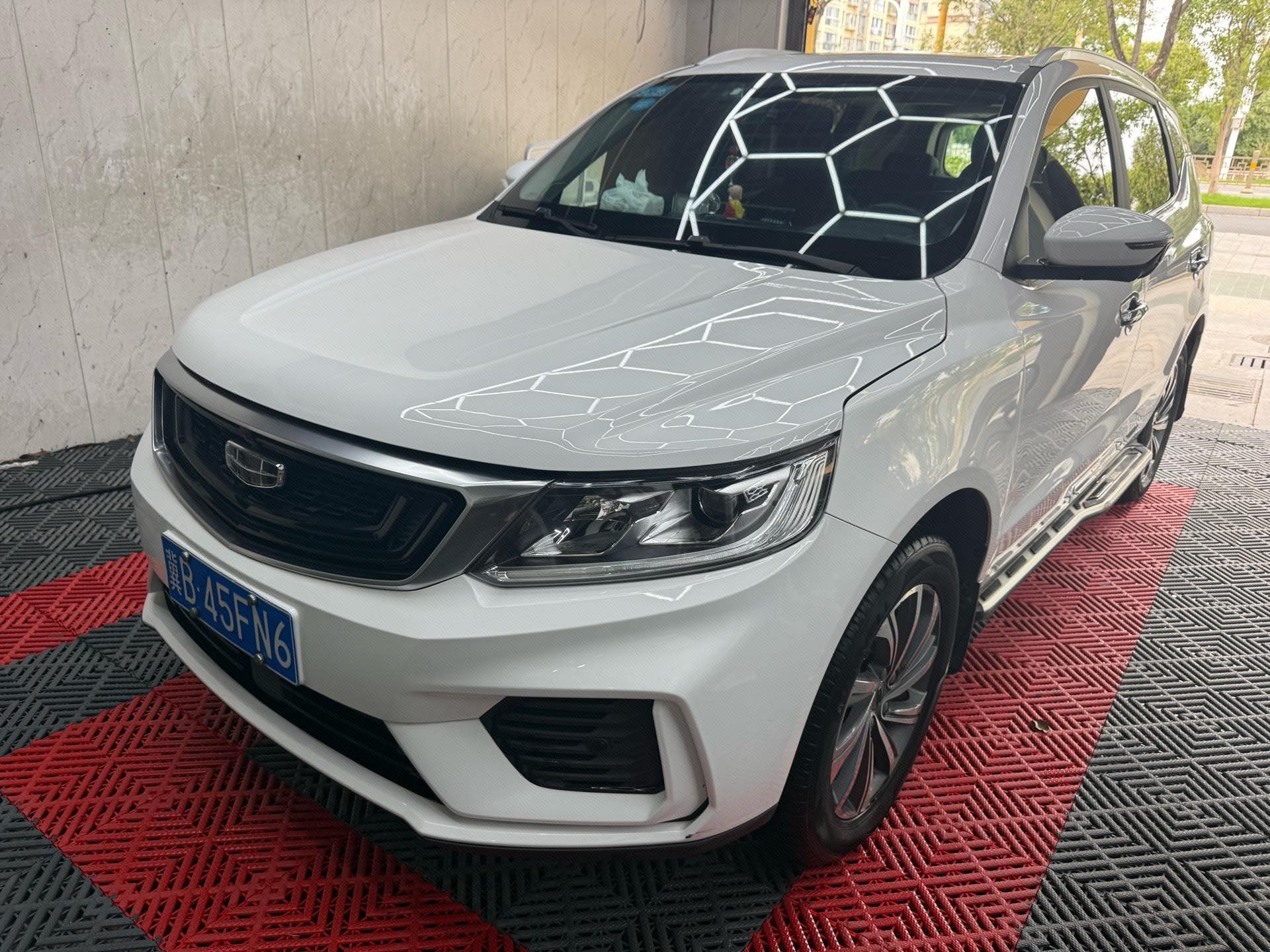 GEELY Vision X6 2020 car image 