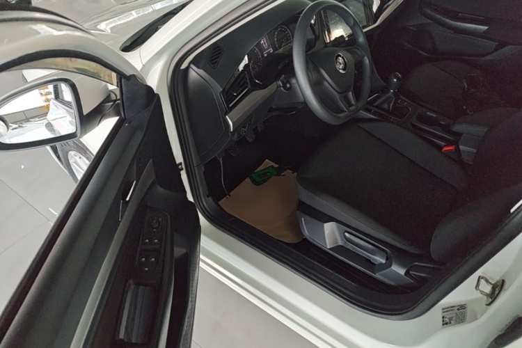 Volkswagen Bora 2020 car image #16