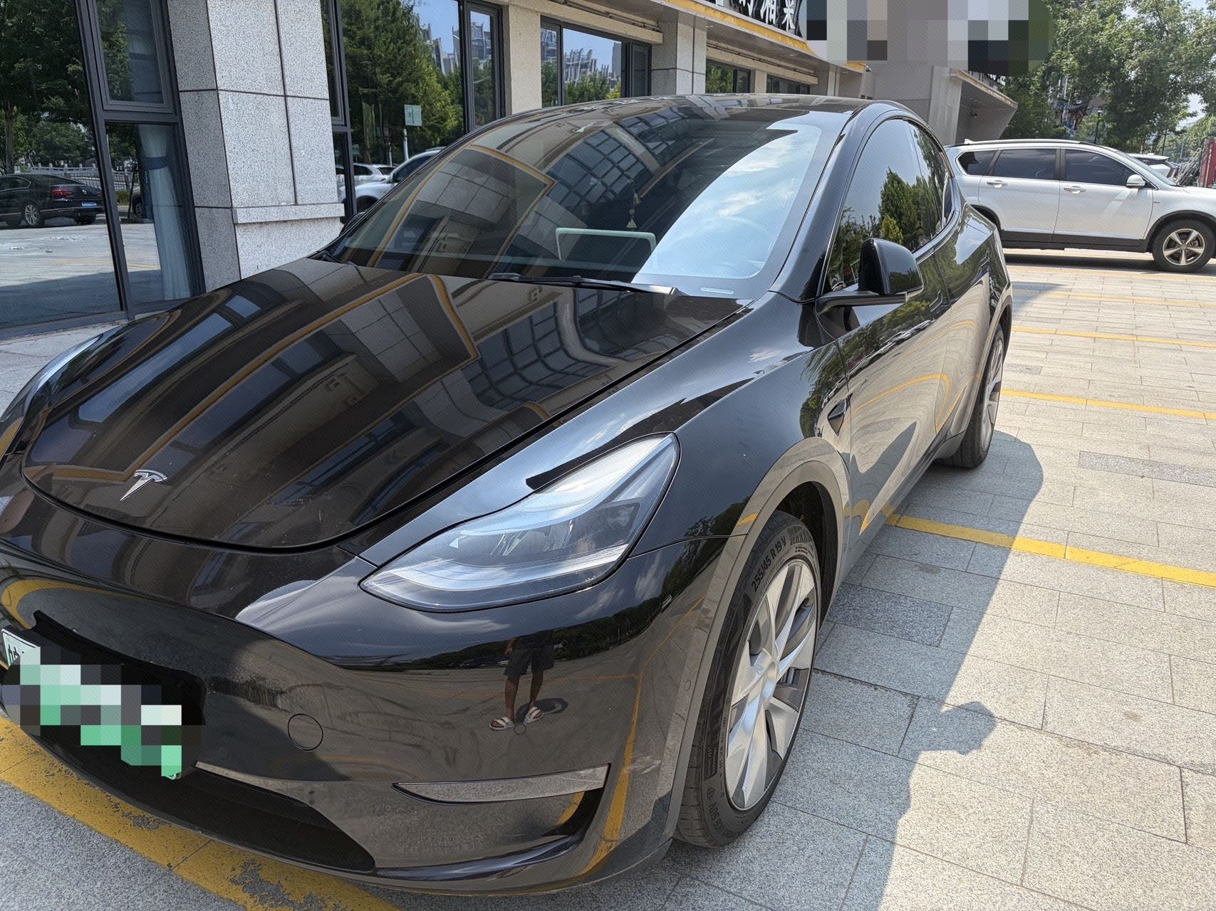 Tesla Model Y 2021 Tesla Model Y 2021 car image