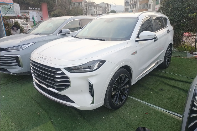 Jetour X70 PLUS 2022 car image #2