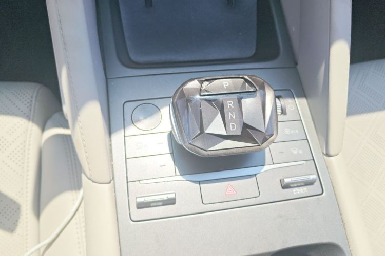 BYD YuanUP 2024 car image #18