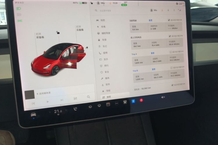 Tesla Model 3 2021 immagine di auto #13