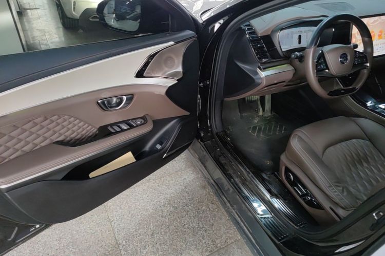 BYD Han 2024 car image #12