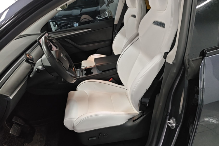 Tesla Model Y 2022 #15 Tesla Model Y 2022 car image #15