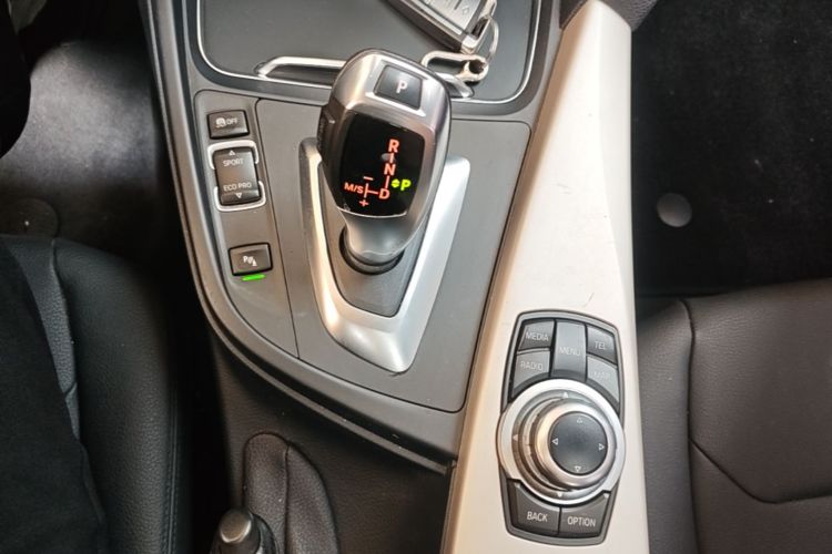 BMW 3 Series 2016 image de voiture #14