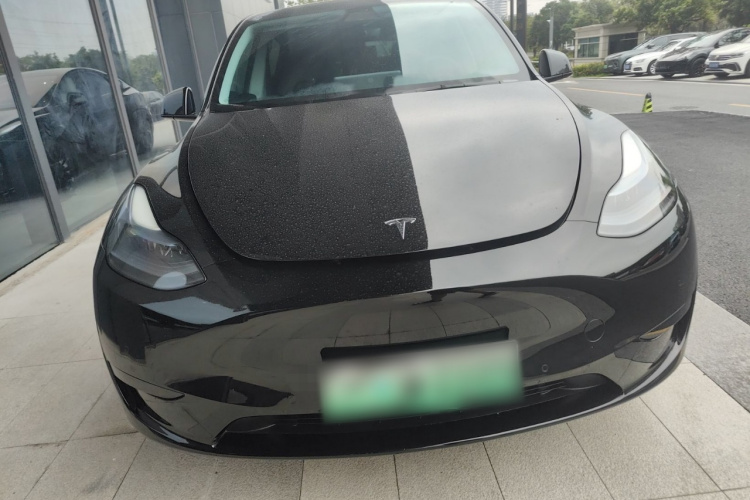 Tesla Model Y 2023 immagine di auto #3