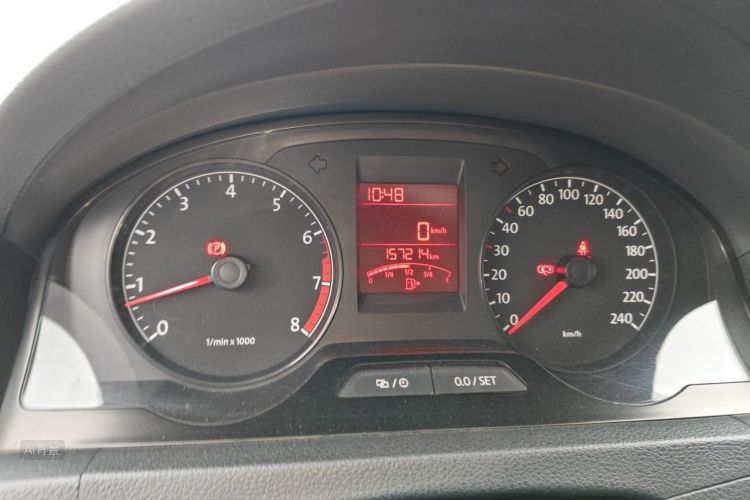 Volkswagen Santana 2015 car image #13
