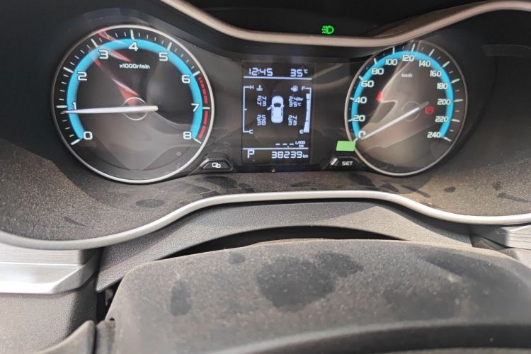 GEELY Emgrand 2022 car image #8