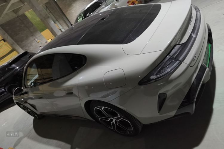 MI SU7 2024 car image #5