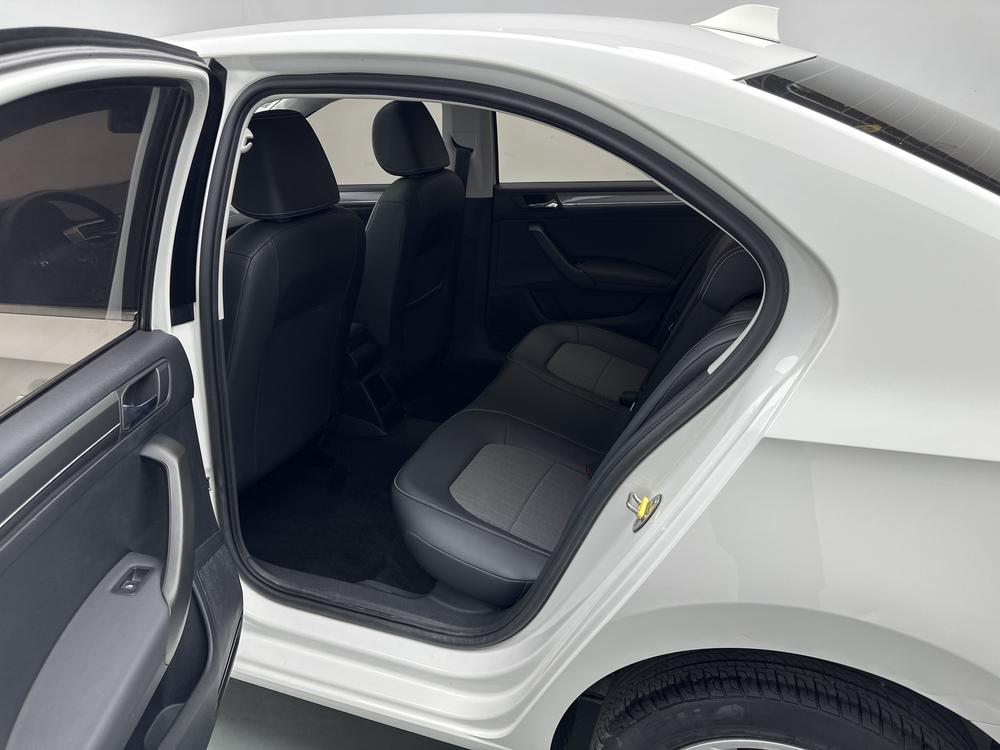 Volkswagen Santana 2018 #18 Volkswagen Santana 2018 car image #18