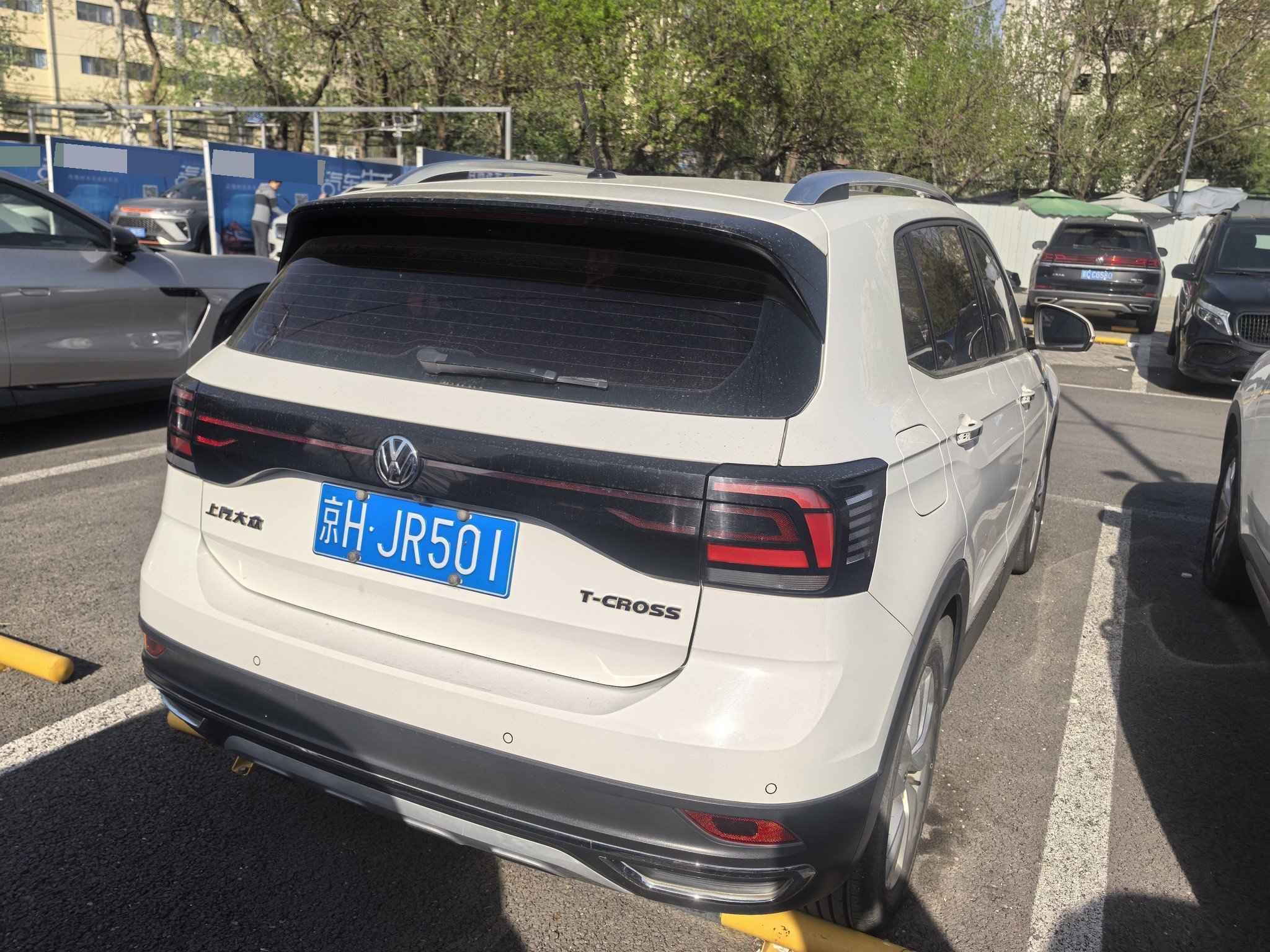 Volkswagen T-Cross 2020 car image #3