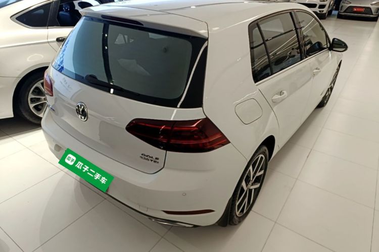 Volkswagen Golf 2018 car image #7