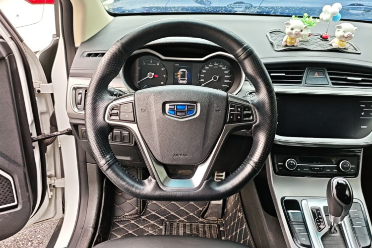 GEELY Emgrand GS 2018 car image #11