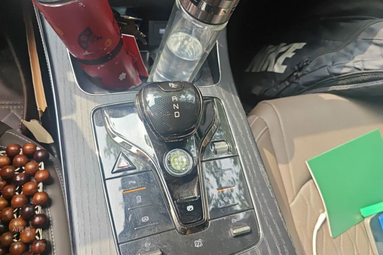 BYD Han 2022 car image #16
