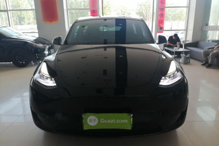 Tesla Model Y 2022 #3 Tesla Model Y 2022 car image #3