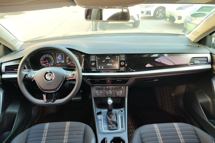 Volkswagen Lavida 2019 #10 Volkswagen Lavida 2019 car image #10