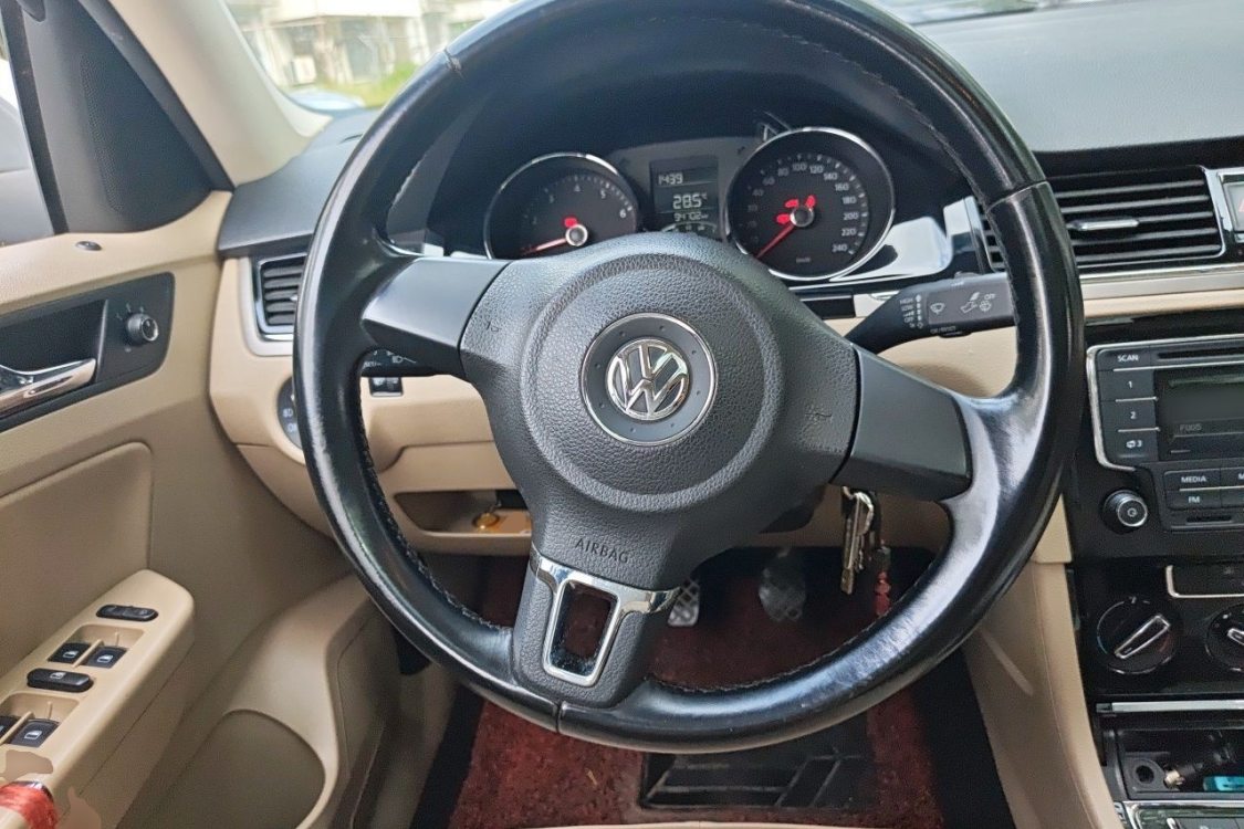 Volkswagen Bora 2014 صورة سيارة #22
