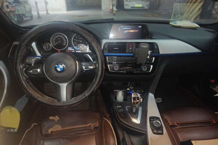 BMW 3 Series 2018 car image #11
