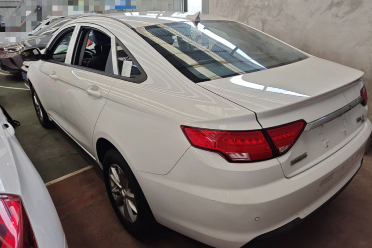 GEELY Emgrand New Energy 2023 #5 GEELY Emgrand New Energy 2023 car image #5