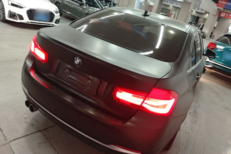 BMW 3 Series 2019 car image #7