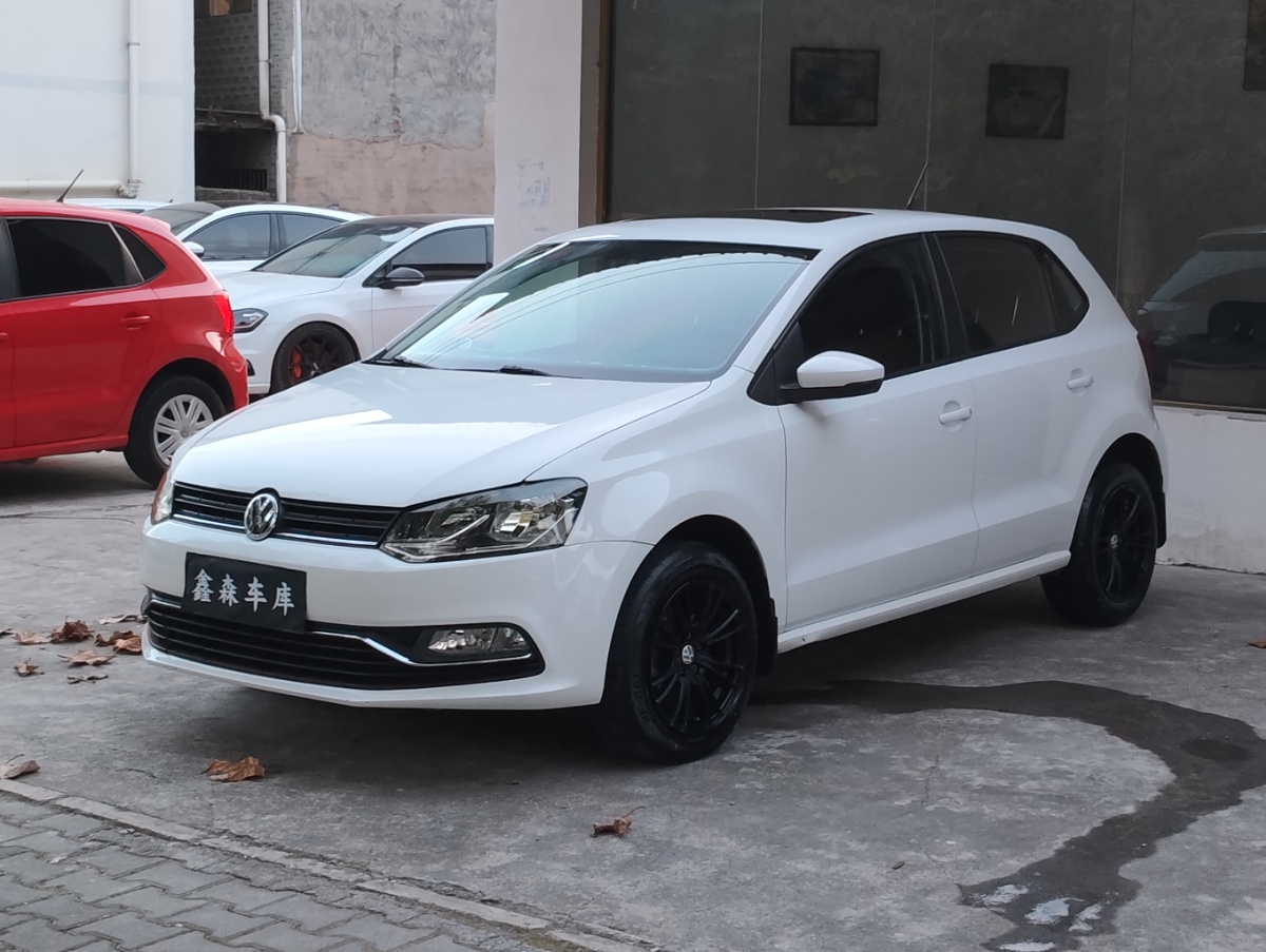 Volkswagen Polo 2016 car image #3