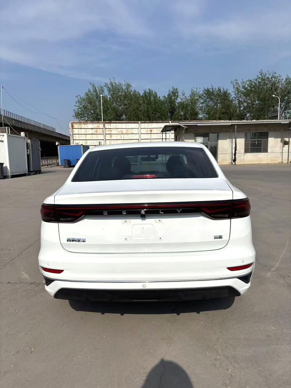 GEELY Emgrand 2021 #5 GEELY Emgrand 2021 car image #5