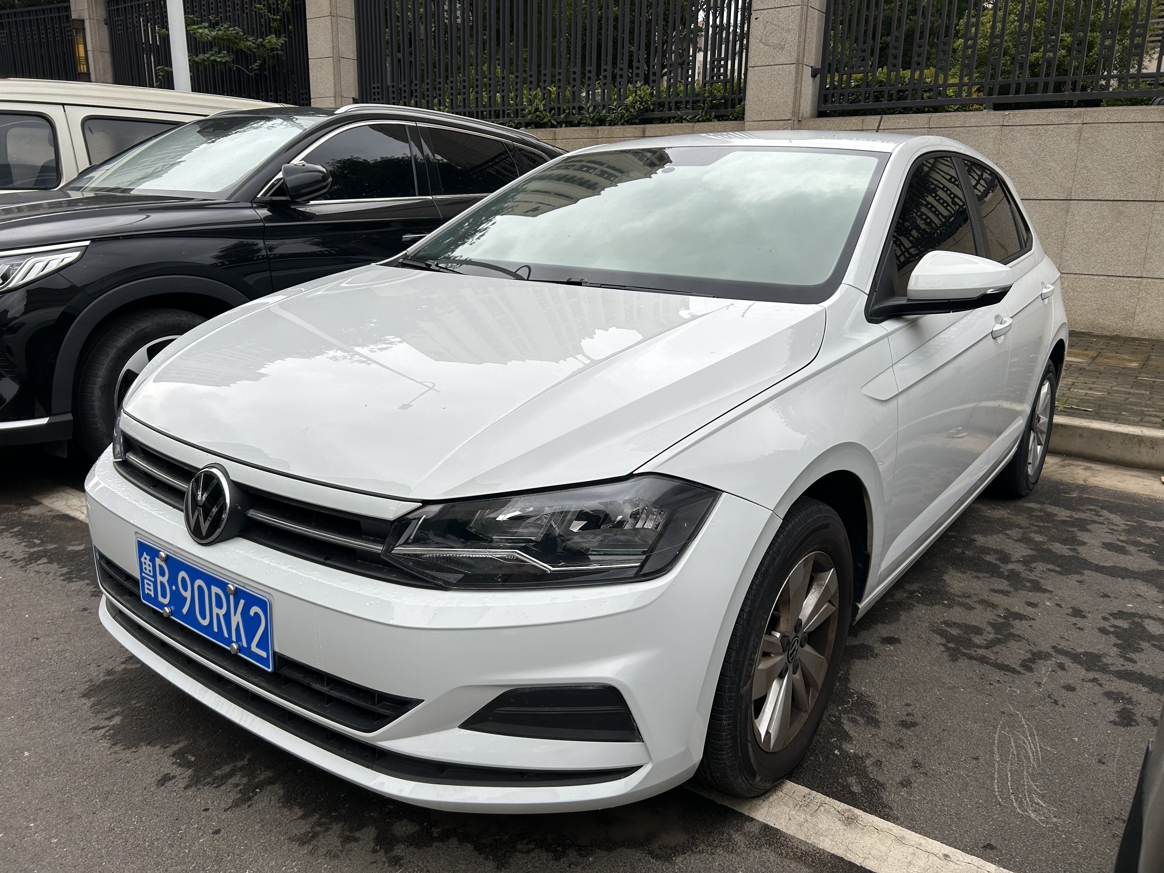Volkswagen Polo 2023 car image 