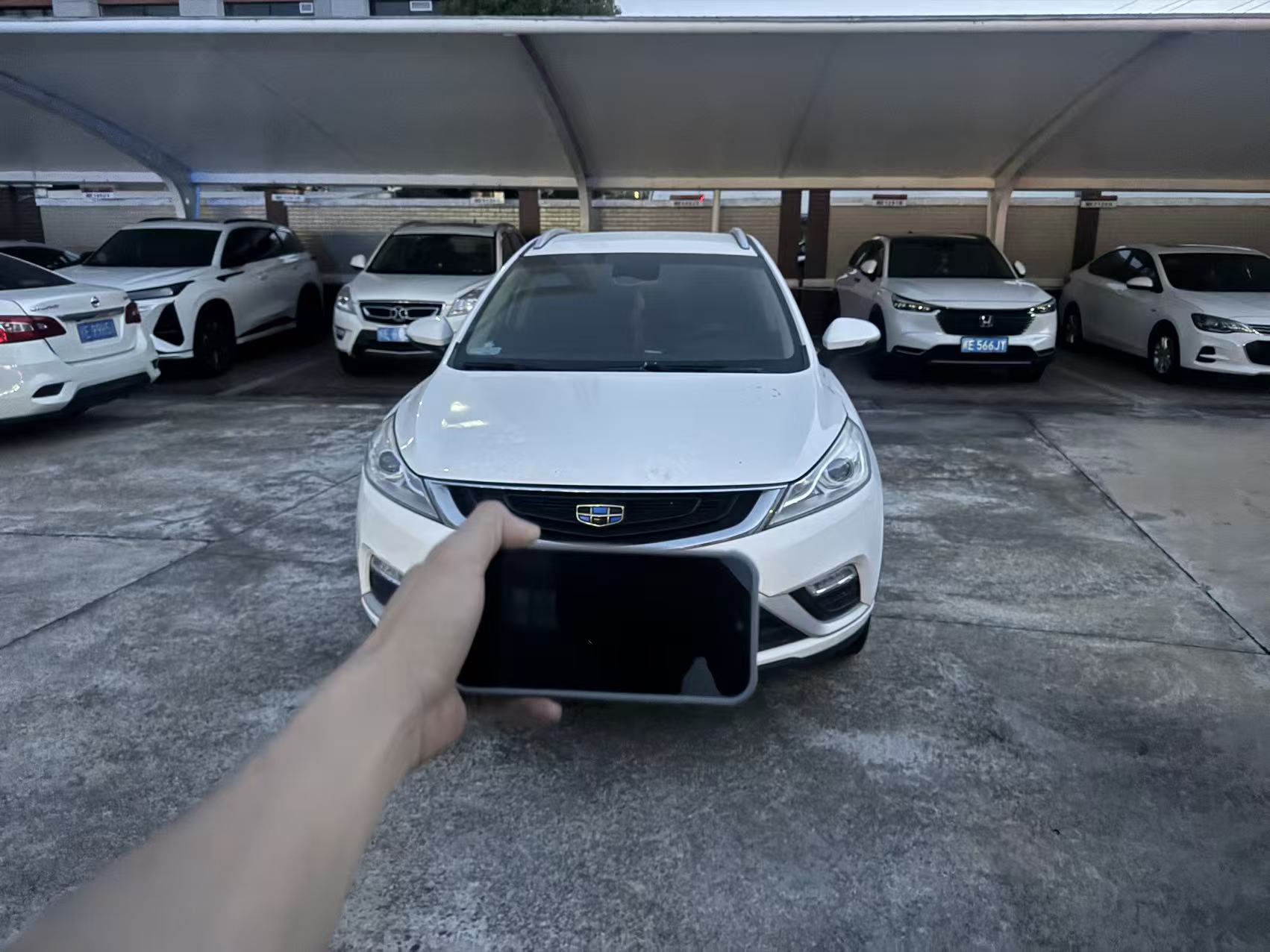 GEELY Emgrand GS 2018 car image #6