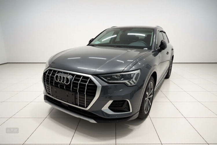 Audi Q3 2021 car image #2